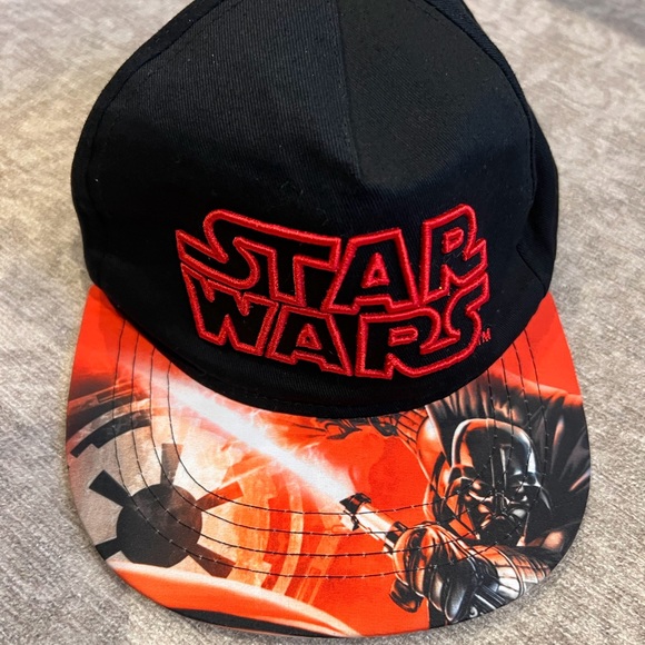 NWOT Star Wars Classic Embroidered Logo Flatbrim Baseball Cap Hat, Boys Youth - Picture 6 of 11